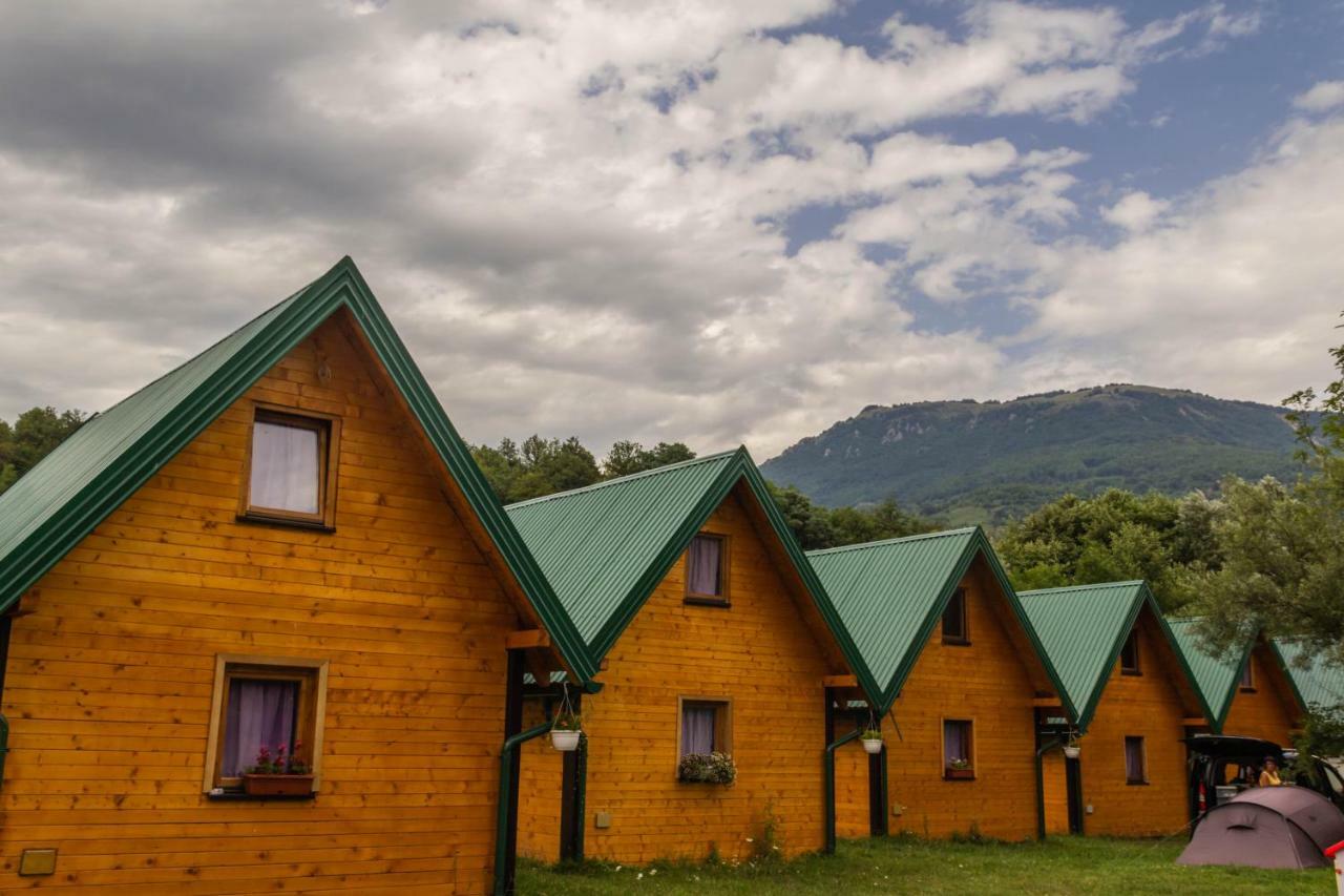 Hotel Camp Sutjeska Tjentiste Exterior foto