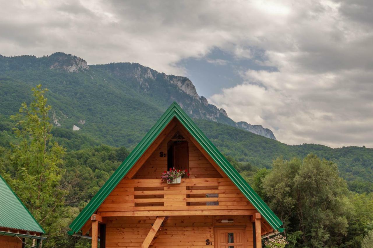 Hotel Camp Sutjeska Tjentiste Exterior foto
